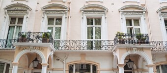 โรงแรมดอลฟิน