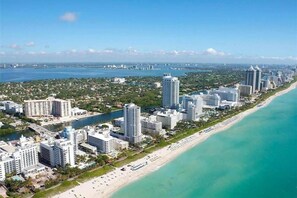 Beach nearby - Sanctuary South Beach (MIAMI BEACH)