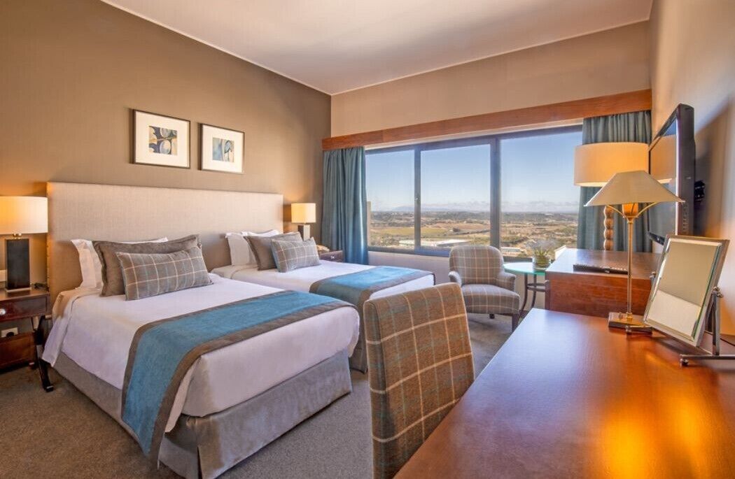 Superior Twin Room (Panoramic View) | Minibar, in-room safe, desk, laptop workspace