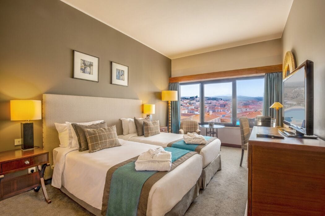 Premium Twin Room (Panoramic View) | Minibar, in-room safe, desk, laptop workspace