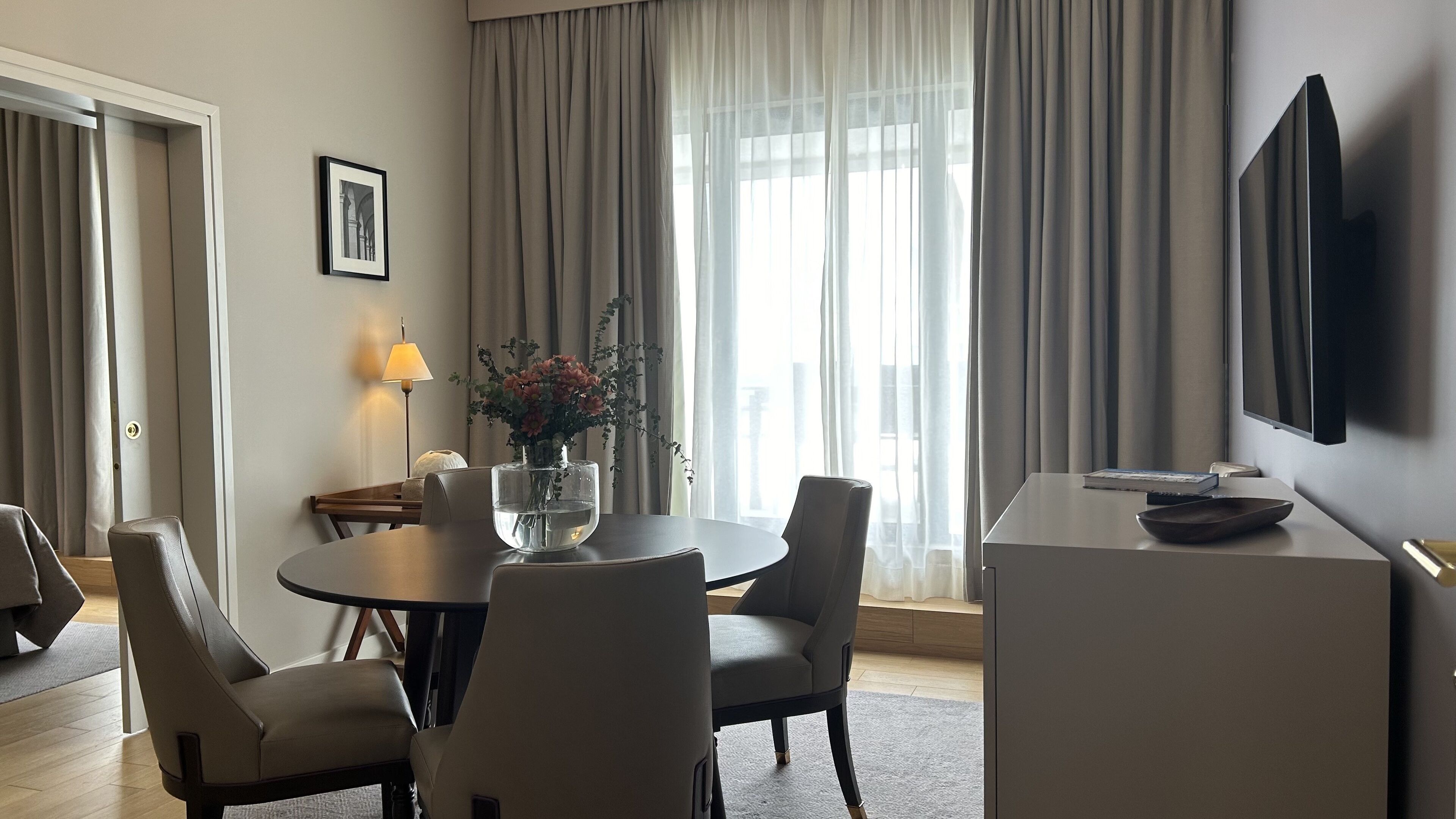 Spiseområde på rommet