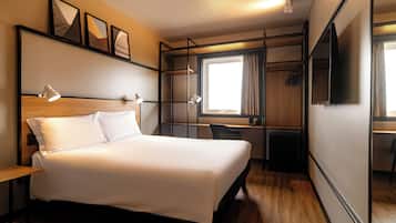 Minibar, caja de seguridad en la habitación, escritorio y wifi gratis