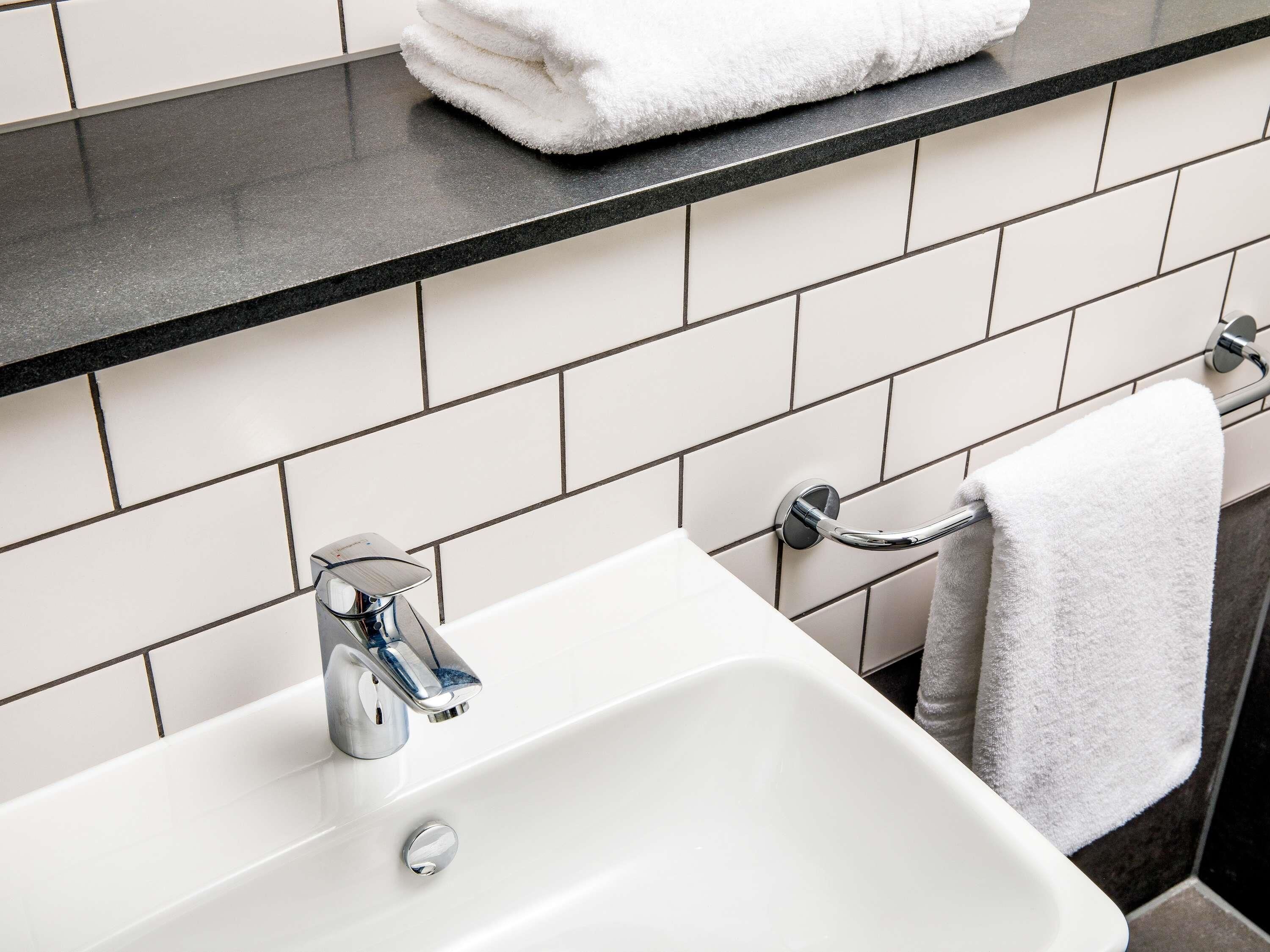 room, 2 single beds | minibar, in-room safe, desk, free wifi