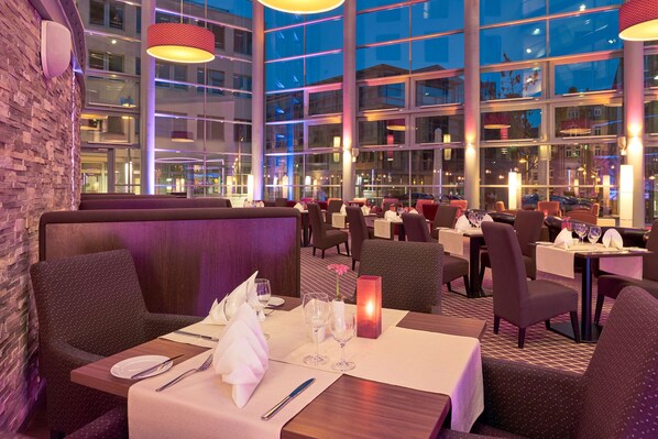 Dinner served, international cuisine, al fresco dining 