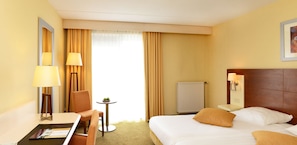 Superior Room, 2 Twin Beds | Premium bedding, blackout drapes, free WiFi, bed sheets - Hotel Leiderdorp (Leiderdorp)