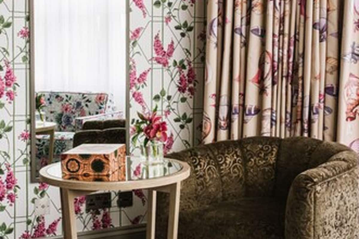 hypo-allergenic bedding, in-room safe, desk, blackout curtains