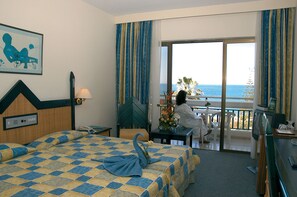 Minibar - Leonardo Cypria Bay (Geroskipou)