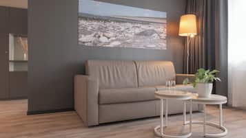 Superior Room | Living area | TV