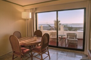 Suite 1 King, with terrace | Terrace/patio