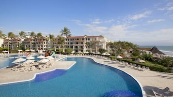 AuĂenpool, Sonnenschirme