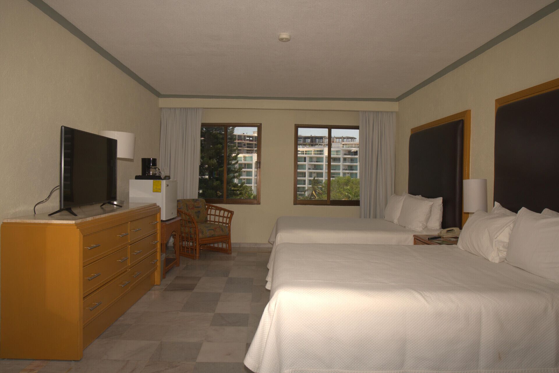 Premium bedding, in-room safe, blackout drapes, iron/ironing board