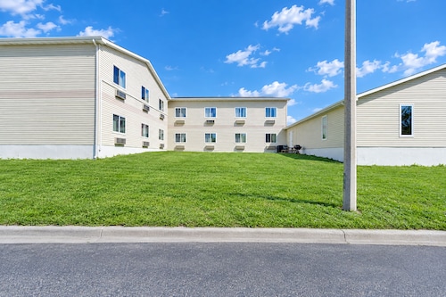 Fairbridge Inn & Suites Williston Near Airport