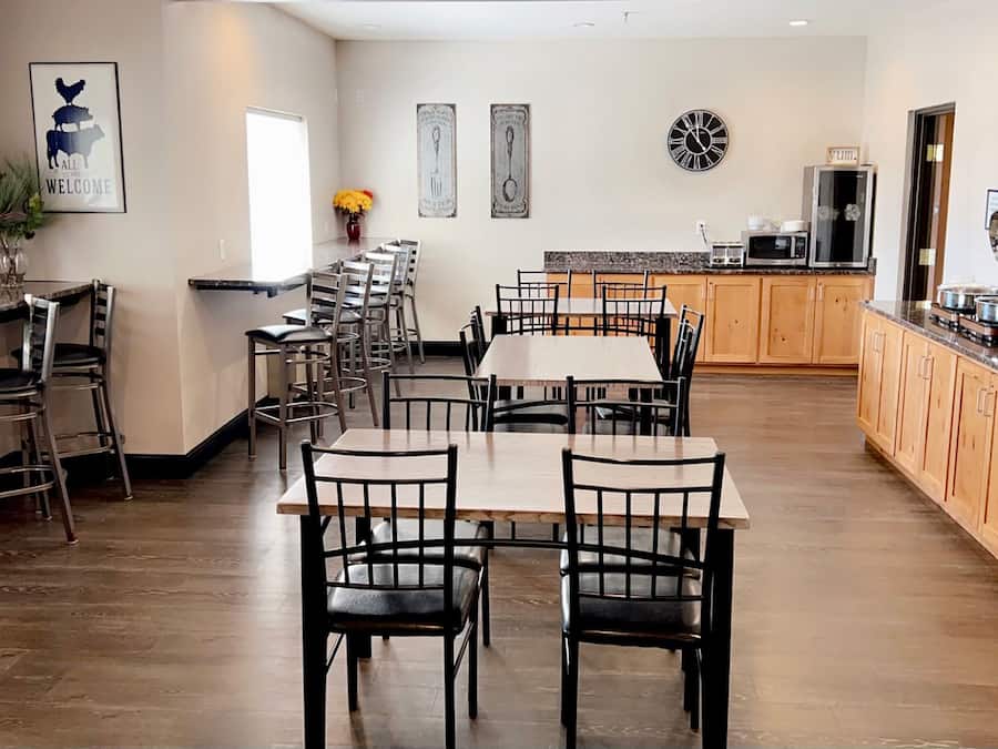 Free daily continental breakfast