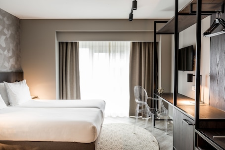 Comfort Double or Twin Room | Desk, iron/ironing board, free WiFi, bed sheets