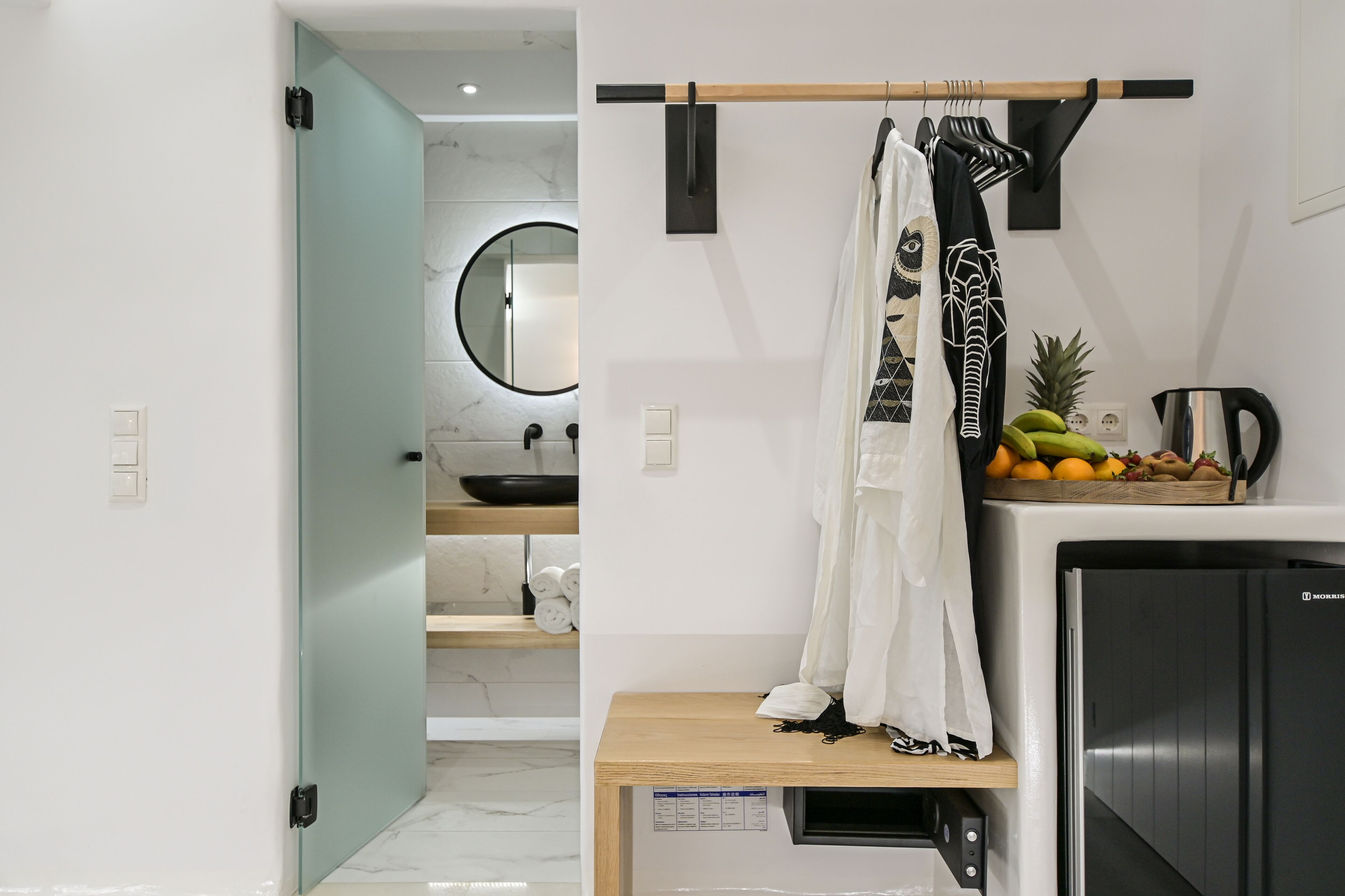 junior suite with terrace (lower floor) | 1 bedroom, in-room safe, desk, free wifi