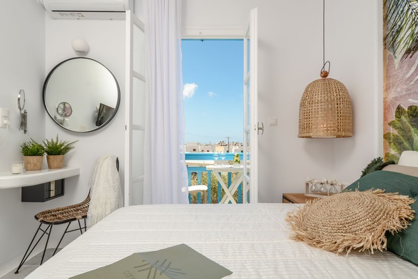 Superior Double Room, 1 Bedroom | In-room safe, desk, WiFi (free), bed sheets