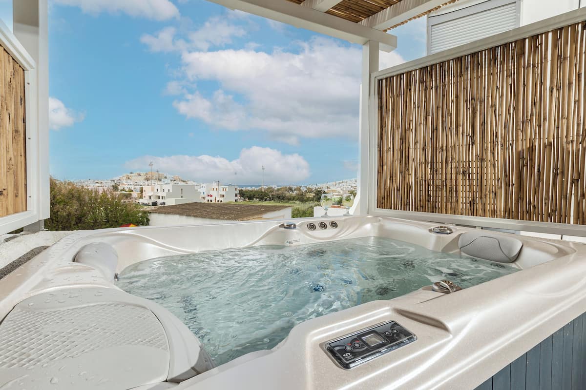 Deluxe Double Room with Hot Tub | Terras