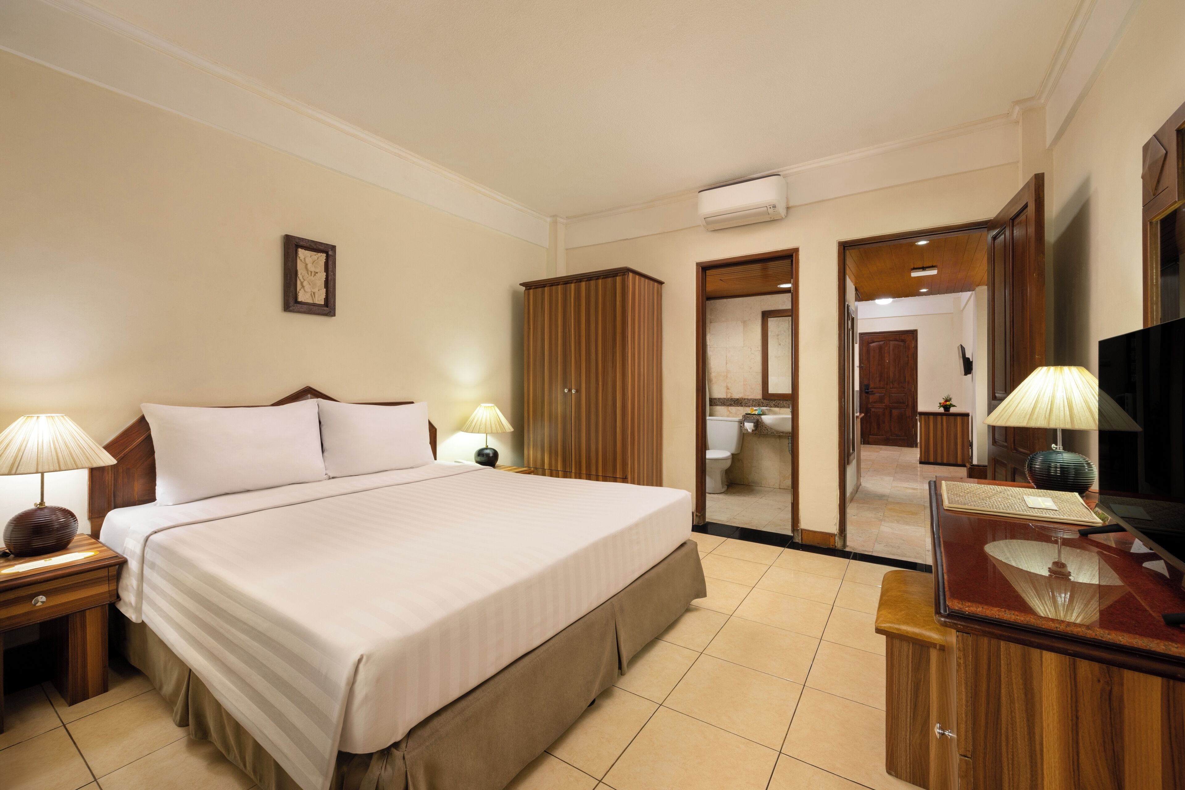 Minibar, in-room safe, desk, blackout curtains