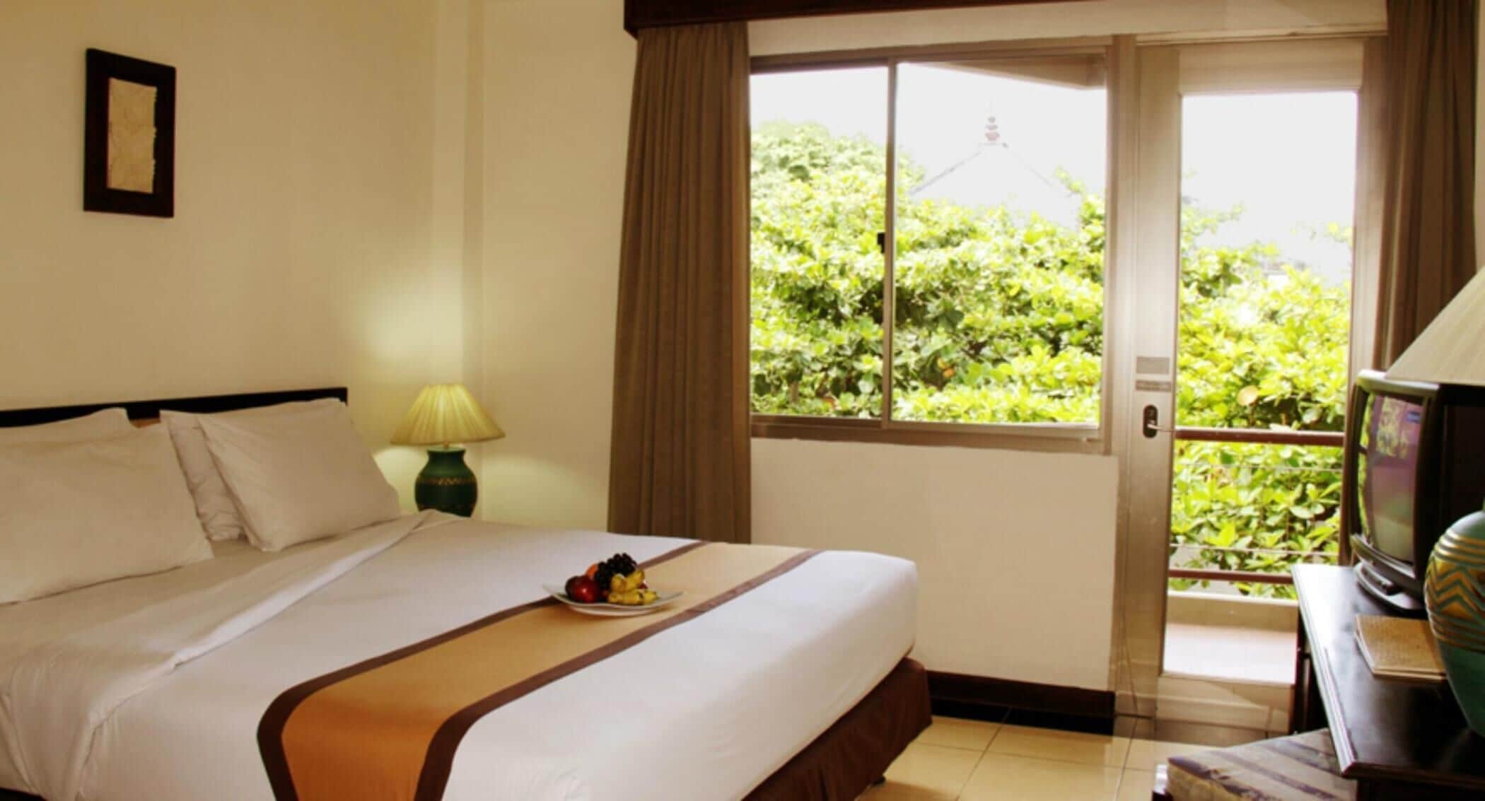 Minibar, in-room safe, desk, blackout drapes