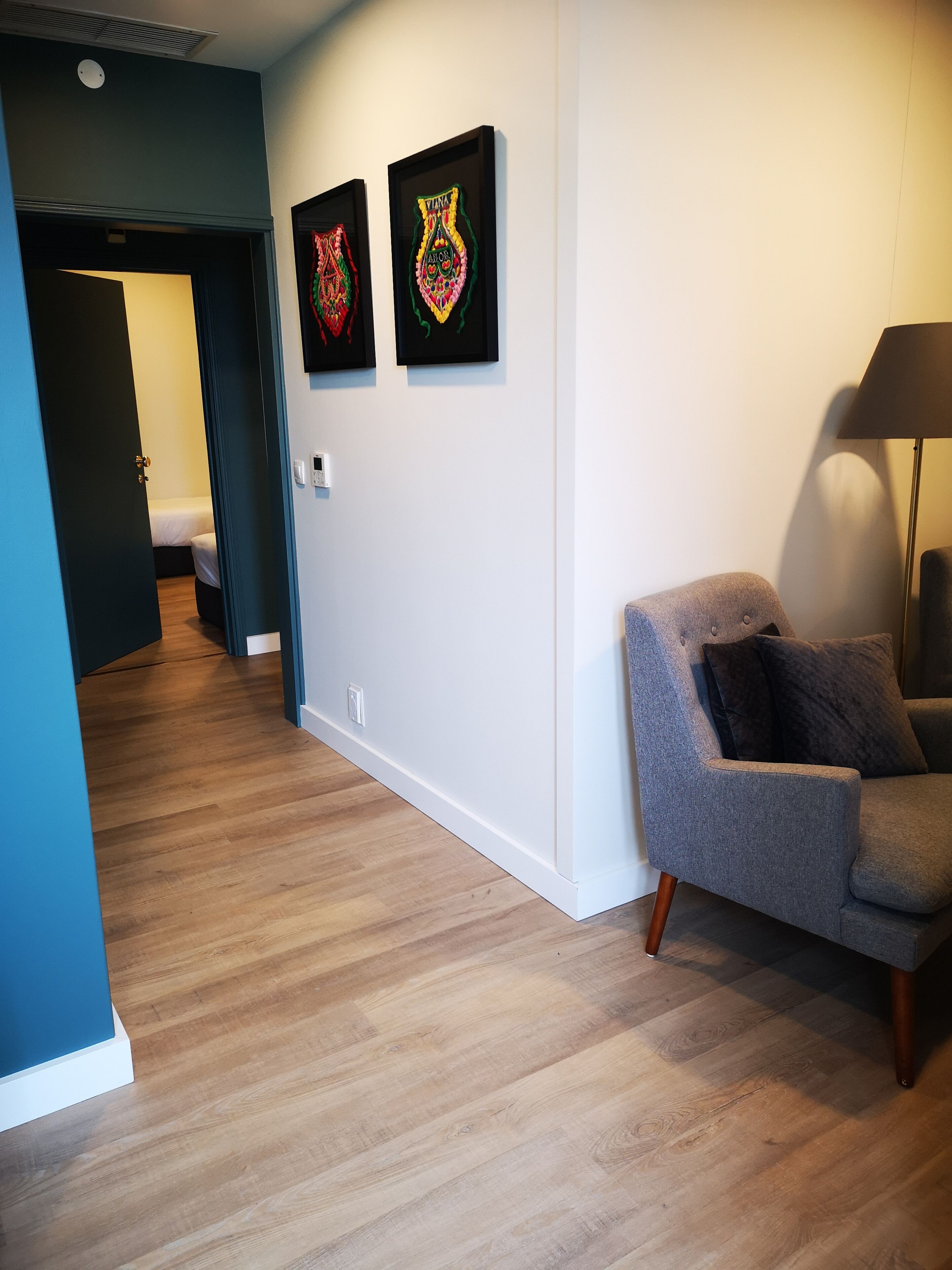 suite, terrace, river view | living area | tv