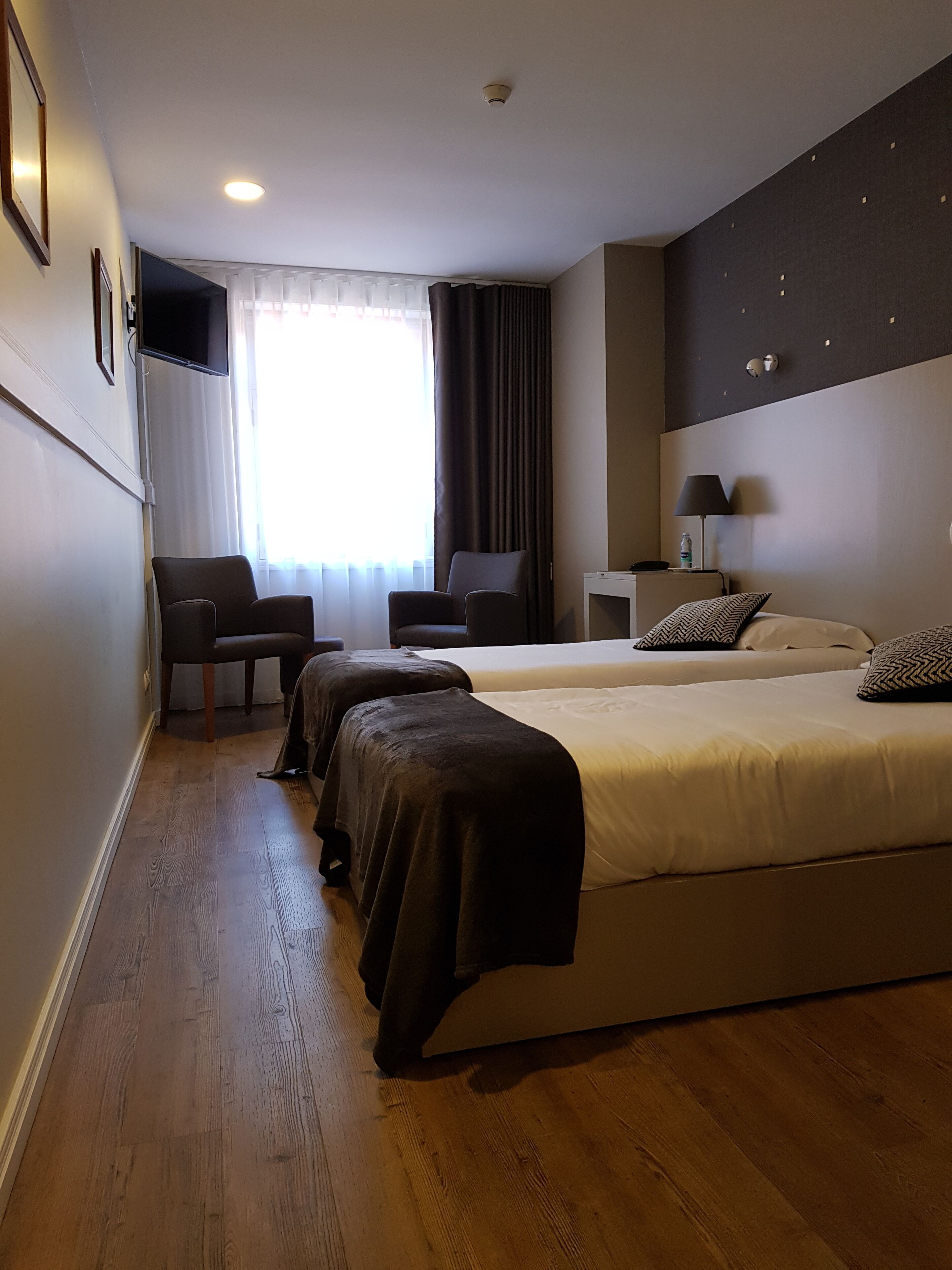 double or twin room, city view | soundproofing, free wifi, bed sheets