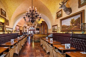 Restaurant -  Iron Gate Hotel & Suites Prague by BHG (Prague)