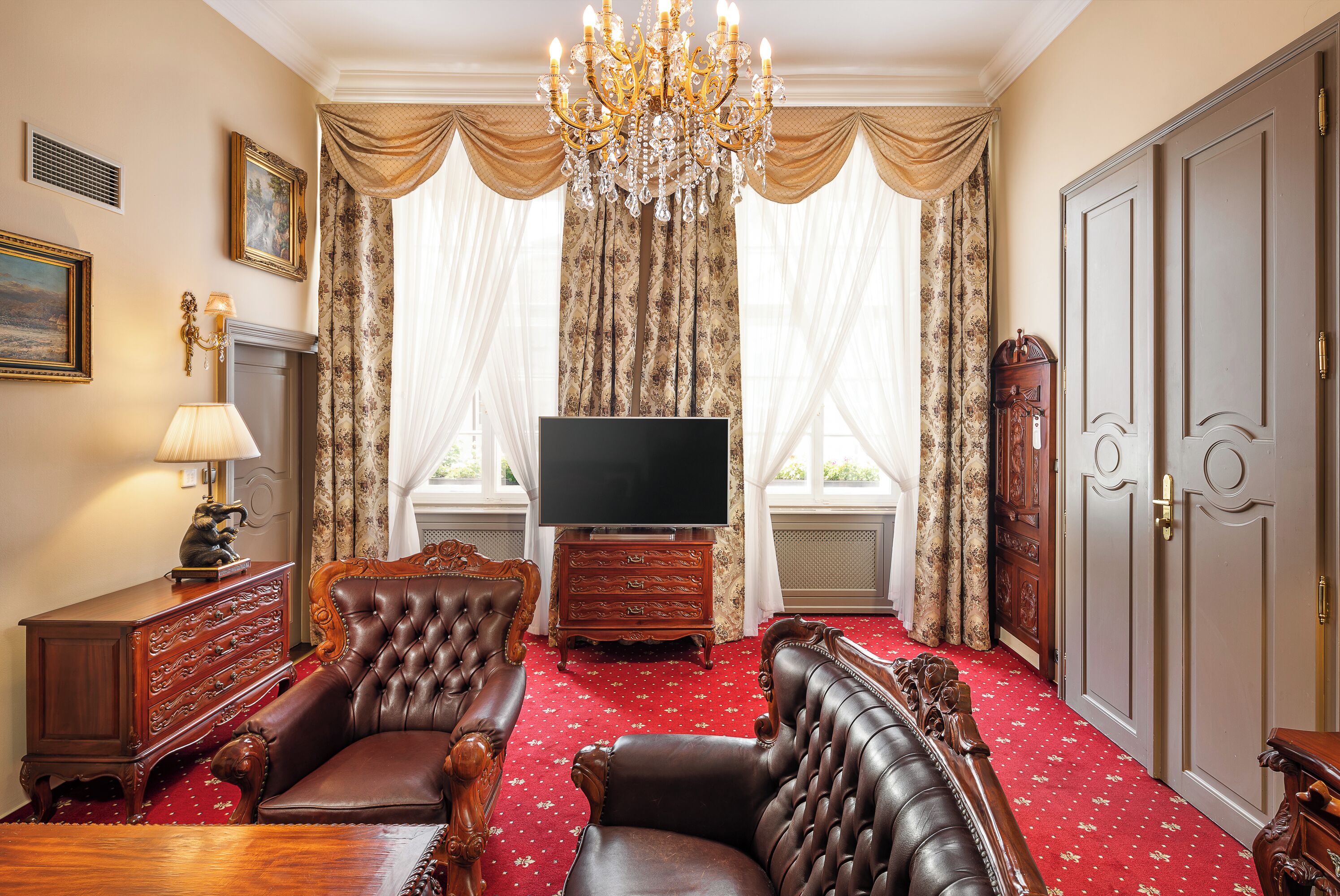 iron gate suite | living area | 100-cm flat-screen tv with digital channels, tv