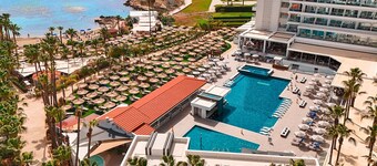 Cavo Maris Beach Hotel