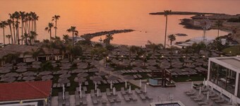 Cavo Maris Beach Hotel