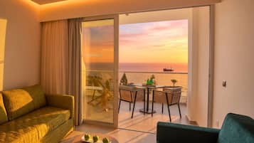 Ropa de cama de alta calidad y minibar