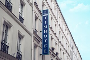 Front of property - Timhotel Paris Gare de Lyon (Paris)