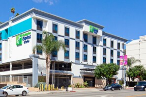 Exterior - Holiday Inn Express Hotel & Suites Hollywood Walk of Fame by IHG (Los Angeles)