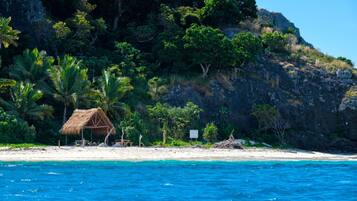 Private beach, free beach cabanas, sun-loungers, beach towels