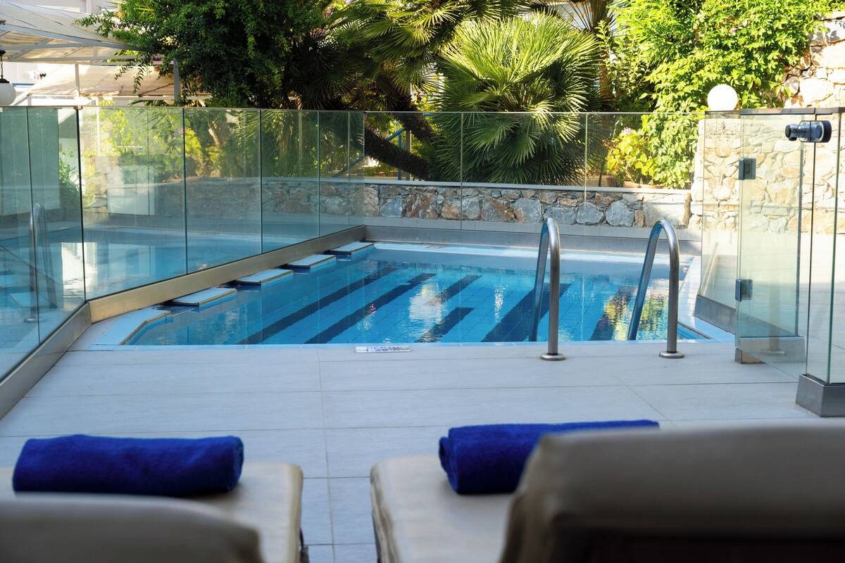 Family Suite, Private Pool, Partial Ocean View | In-room safe, desk, soundproofing, bed sheets