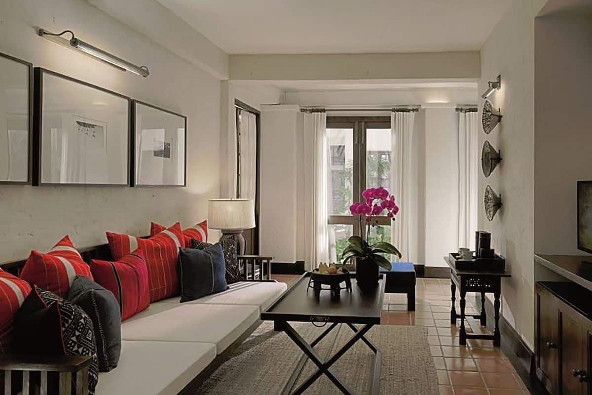 lanna suite | minibar, in-room safe, individually decorated, desk