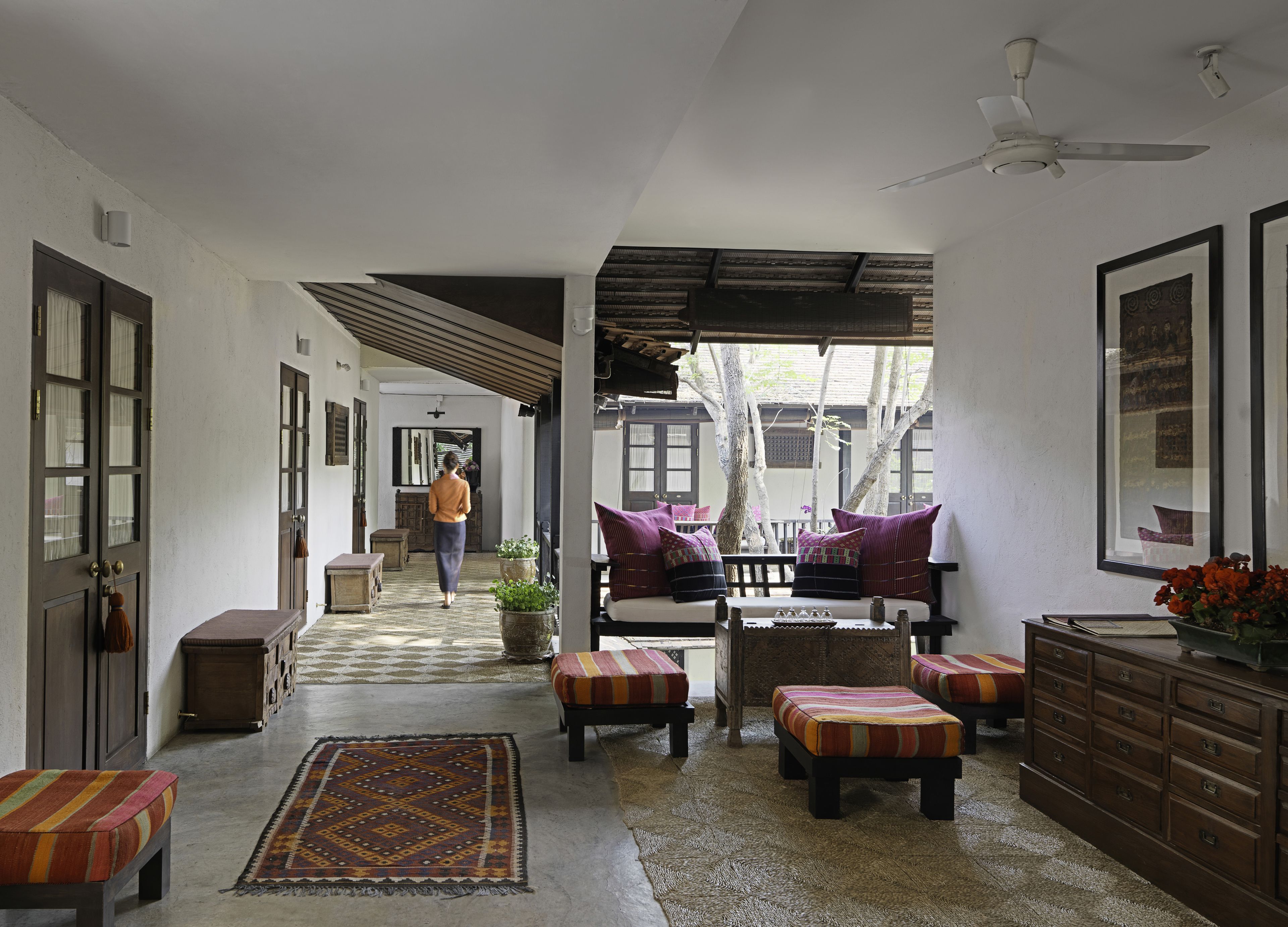 body treatments, aromatherapy, body wraps, body scrubs, facials