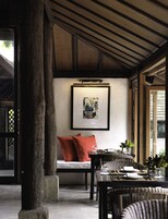 Breakfast, lunch, dinner served; Thai cuisine