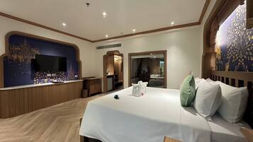 Grand Deluxe Room | Minibar, caja fuerte, escritorio y wifi gratis