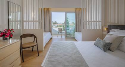 The Golden Coast Beach Hotel