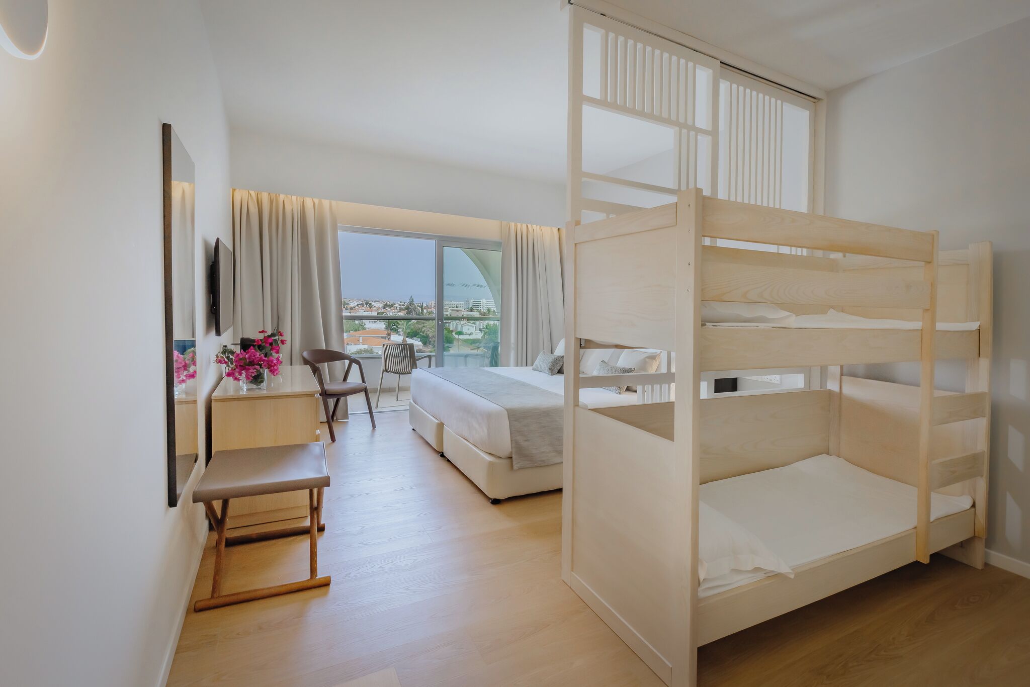 Photo - Golden Coast Beach Hotel