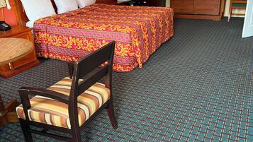 Ropa de cama de alta calidad, escritorio y insonorización