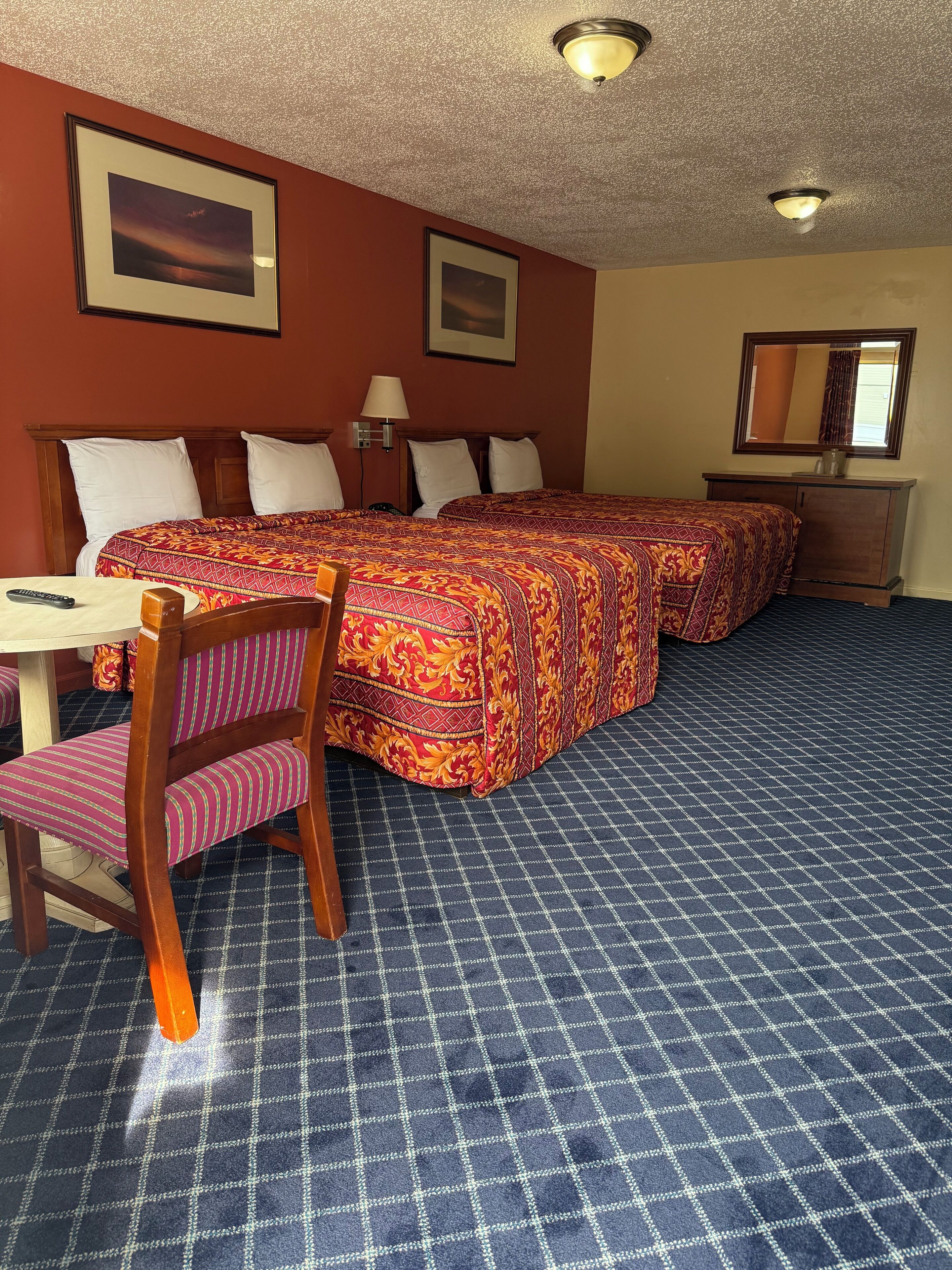 Deluxe-Zimmer, 2 Queen-Betten, Nichtraucher | Hochwertige Bettwaren, Schreibtisch, schallisolierte Zimmer