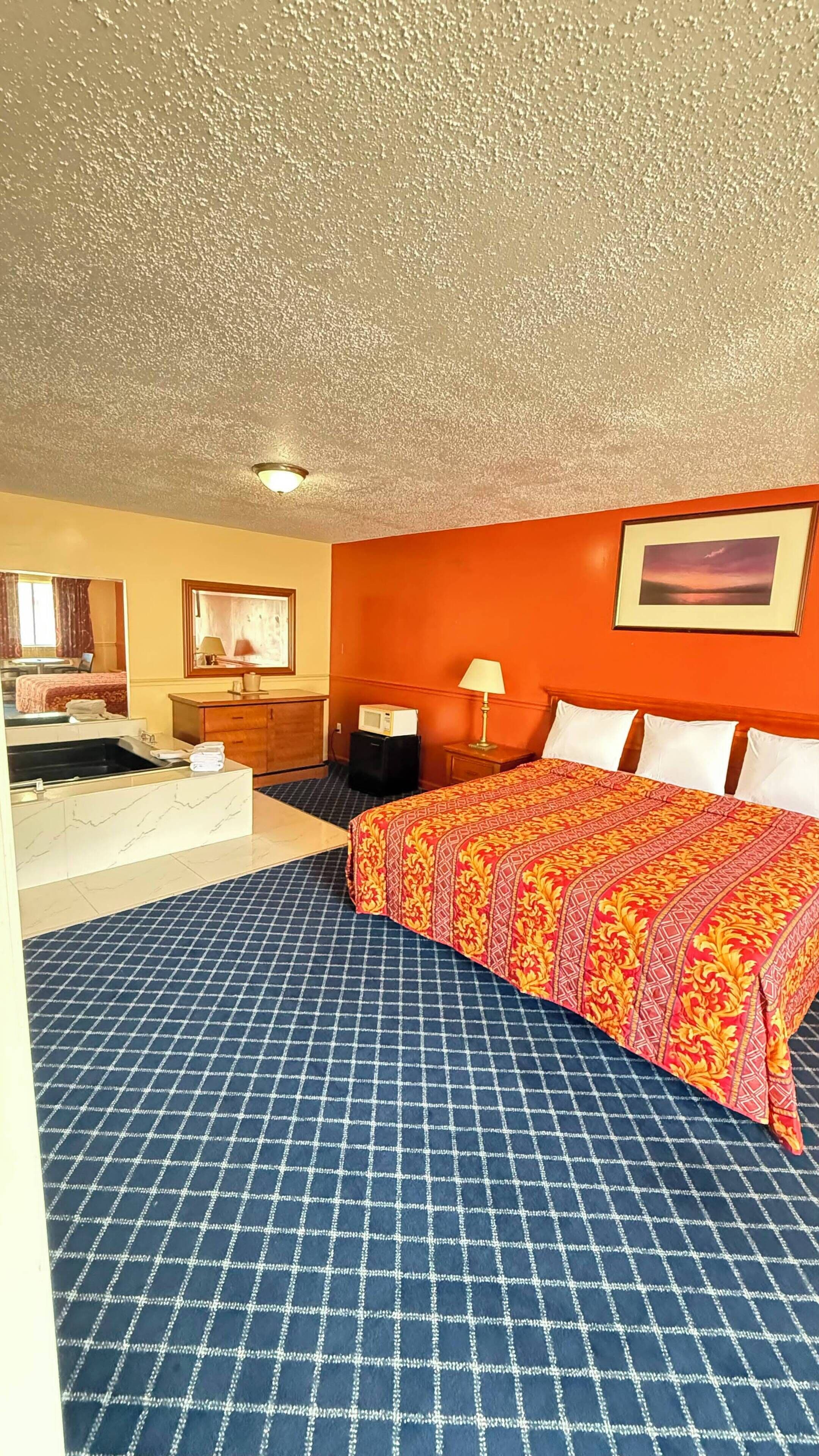 Premium Room, Non Smoking, Jetted Tub | Premium bedding, desk, soundproofing, iron/ironing board