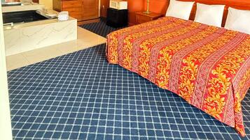 Habitación Premium, para no fumadores, hidromasaje | Ropa de cama de alta calidad, escritorio y insonorización