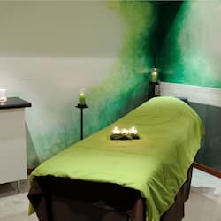Couples treatment room(s), body treatments, body wraps, body scrubs