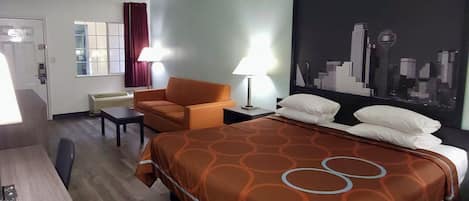 Individually furnished, desk, iron/ironing board, free WiFi