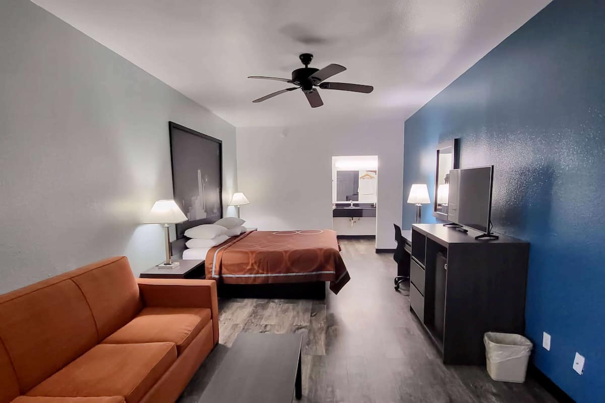 1 bedroom, individually furnished, desk, iron/ironing board