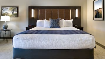 Premium bedding, in-room safe, desk, iron/ironing board