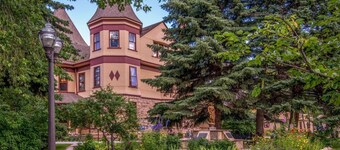 Super 8 by Wyndham Laramie