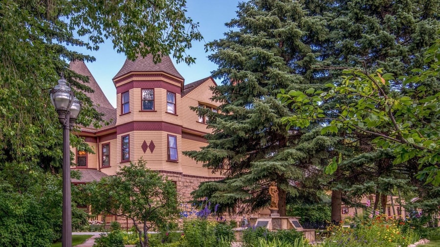 Super 8 by Wyndham Laramie